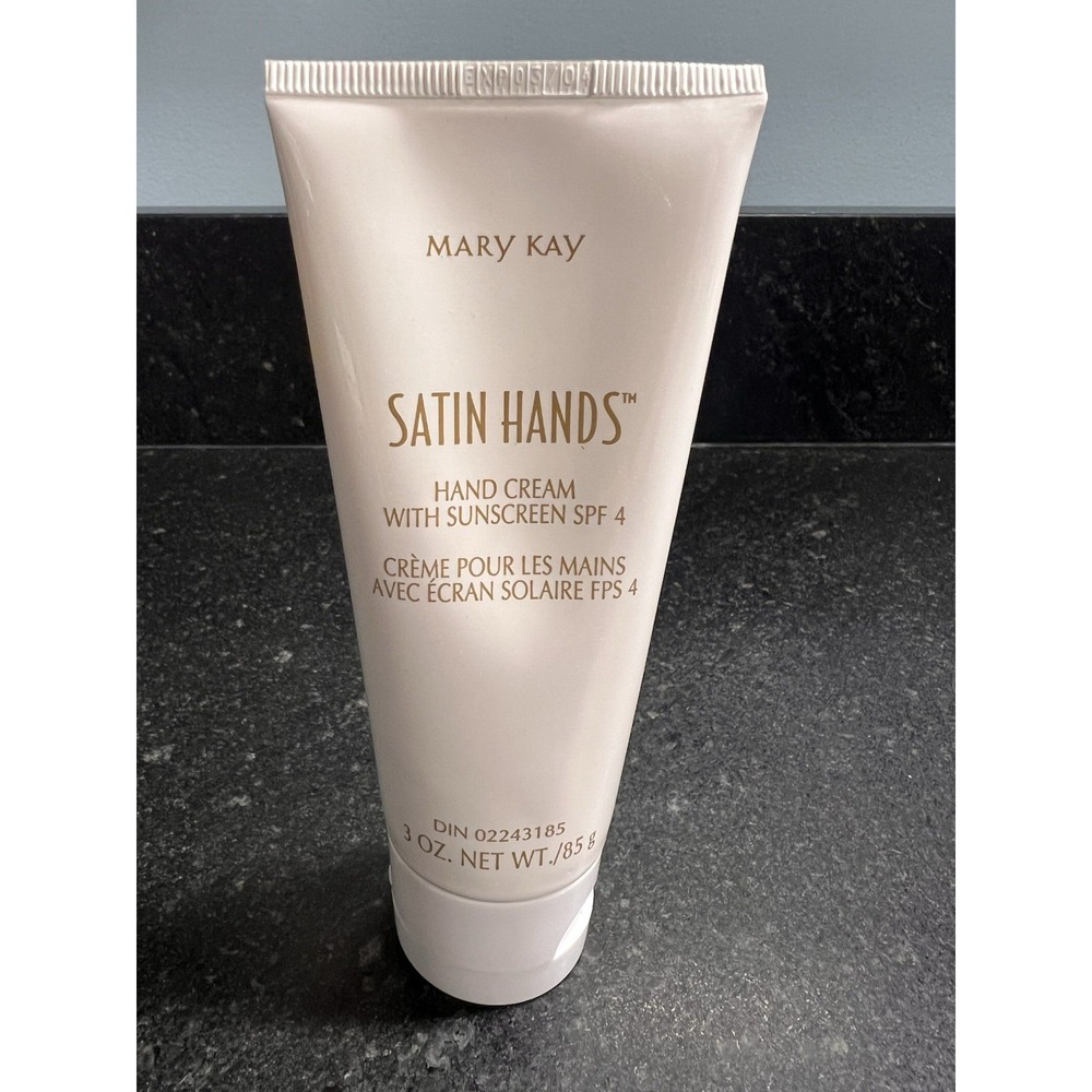 Mary Kay Satin Hands Hand Cream‎ With Sunscreen SPF 4 3oz